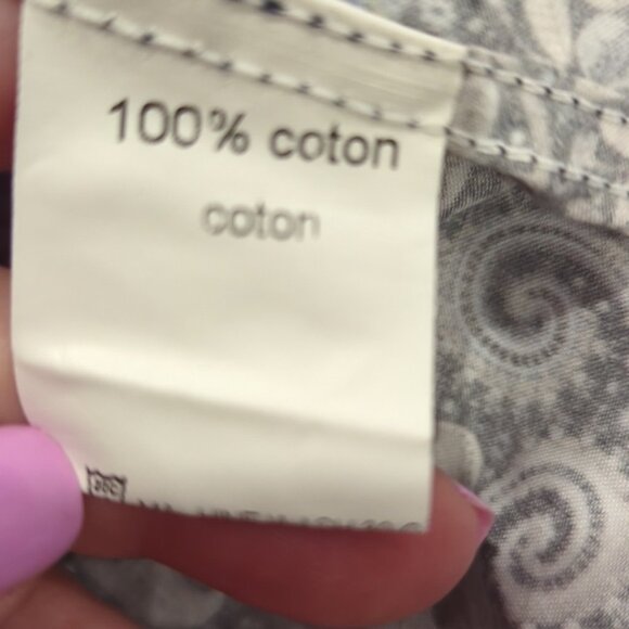 Smith dress shirt with floral accents - Picture 8 of 8